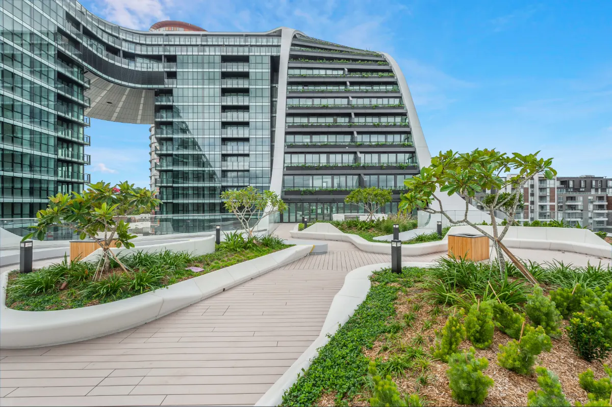 Infinity Green Square